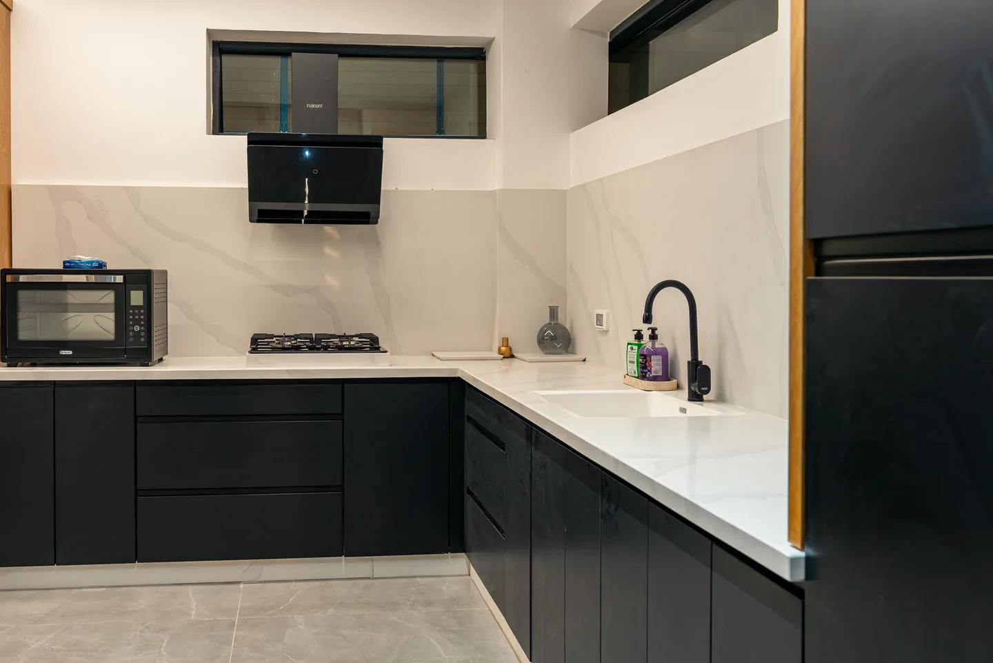 المطبخ الداخلي في Garden Villa
